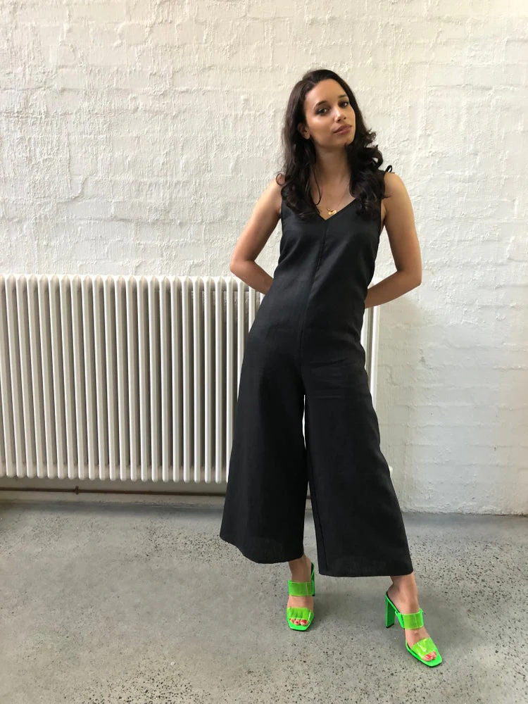 Hali Jumpsuit Black Linen - Image 4